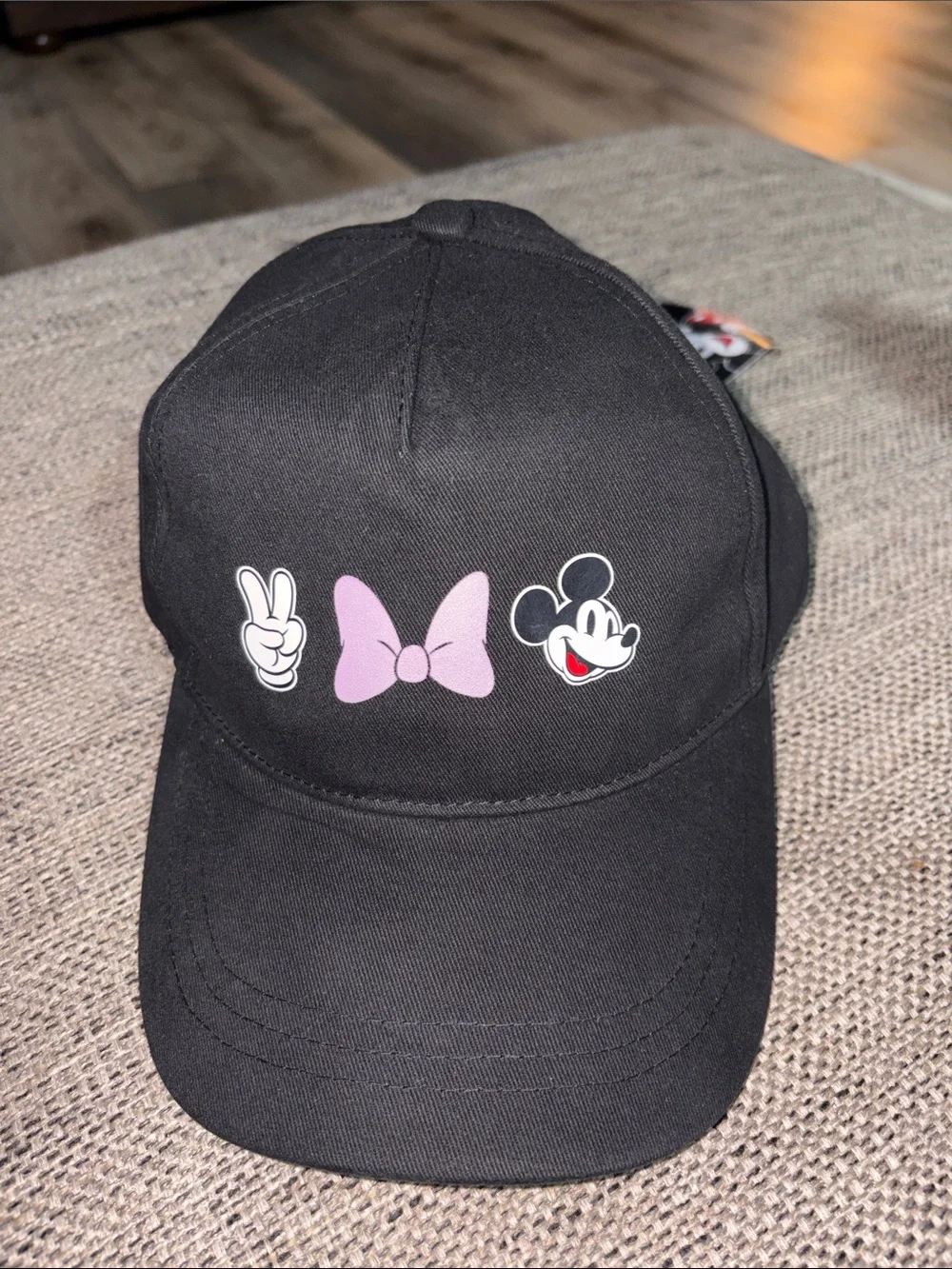 DISNEY’S MINNIE MOUSE HAT, CAP ADJUSTABLE NWT